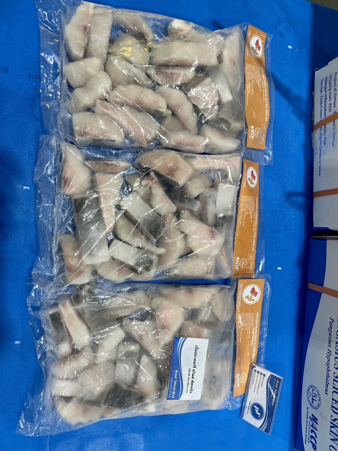 เนื้อปลาดอร์รี่ สไลด์ ติดหนัง